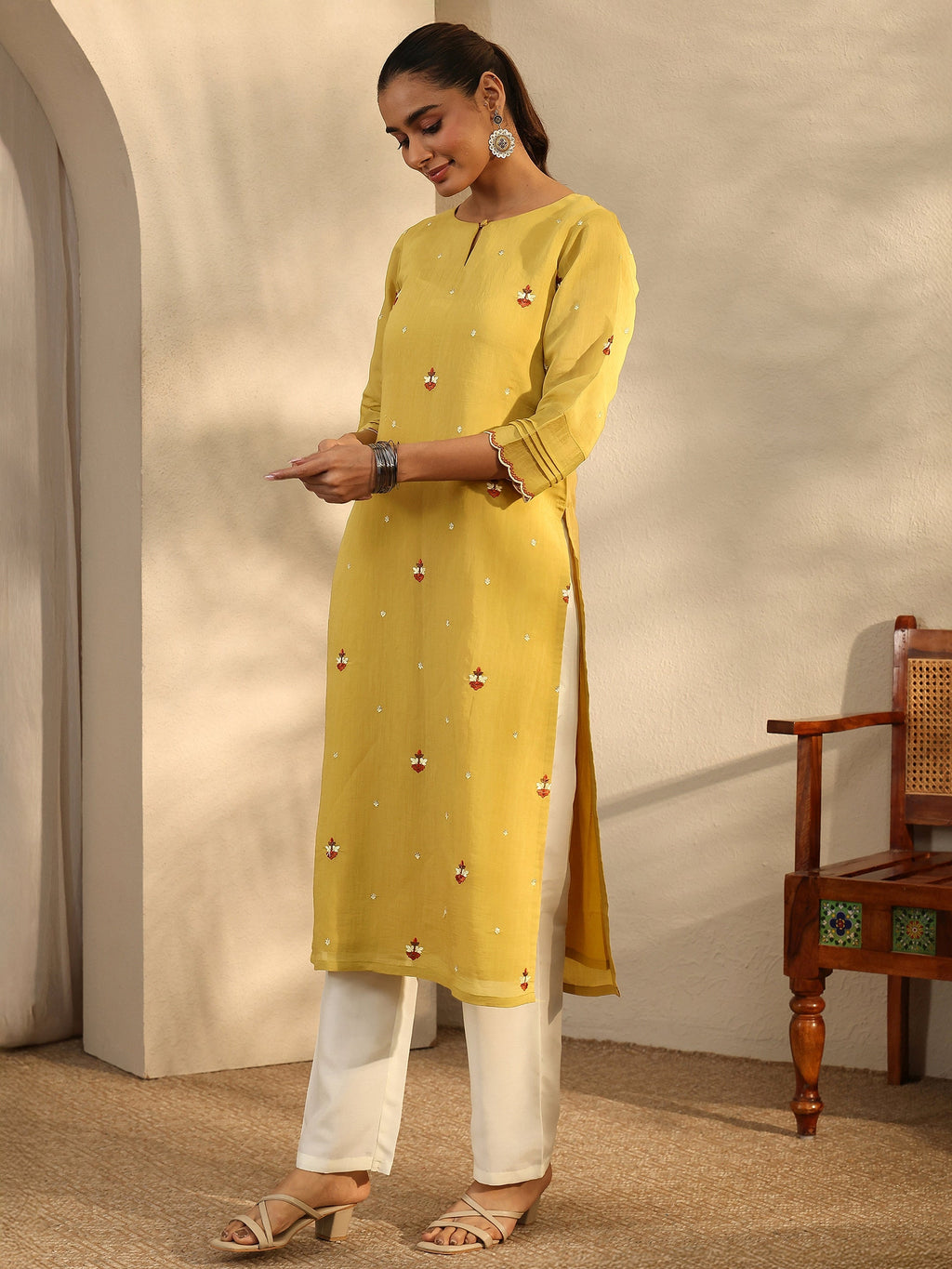 Libas Green Embroidered Chanderi Cotton Straight Kurta