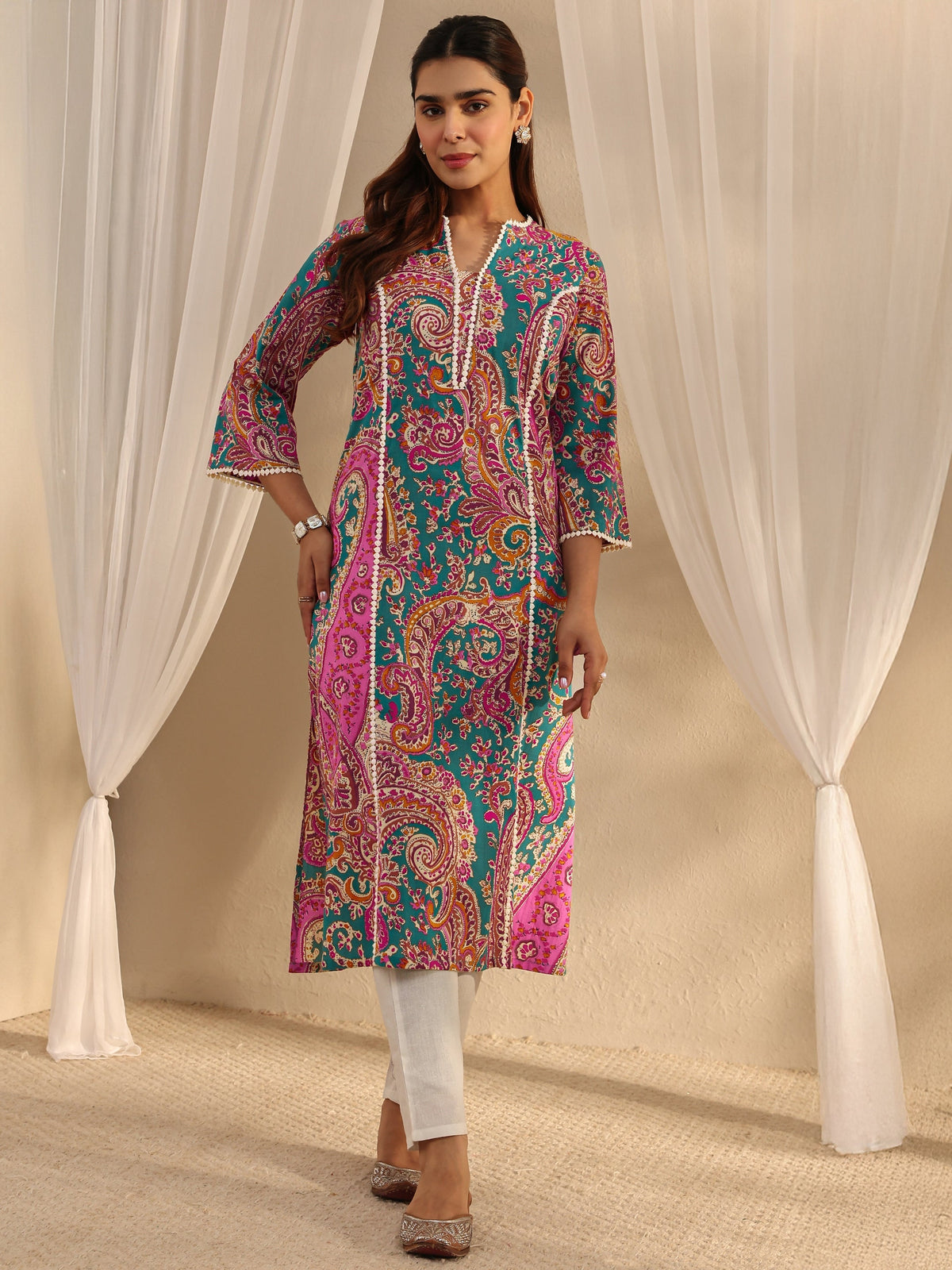 Libas Green Paisley Printed Cotton Straight Kurta