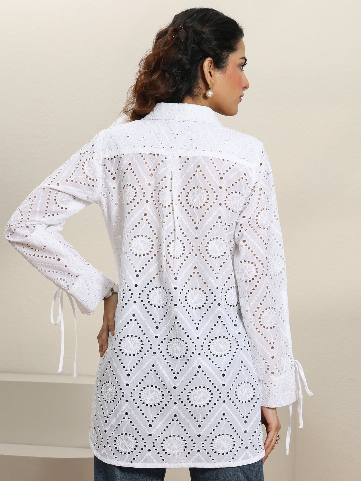 Libas White Self Design Cotton Shirt K60