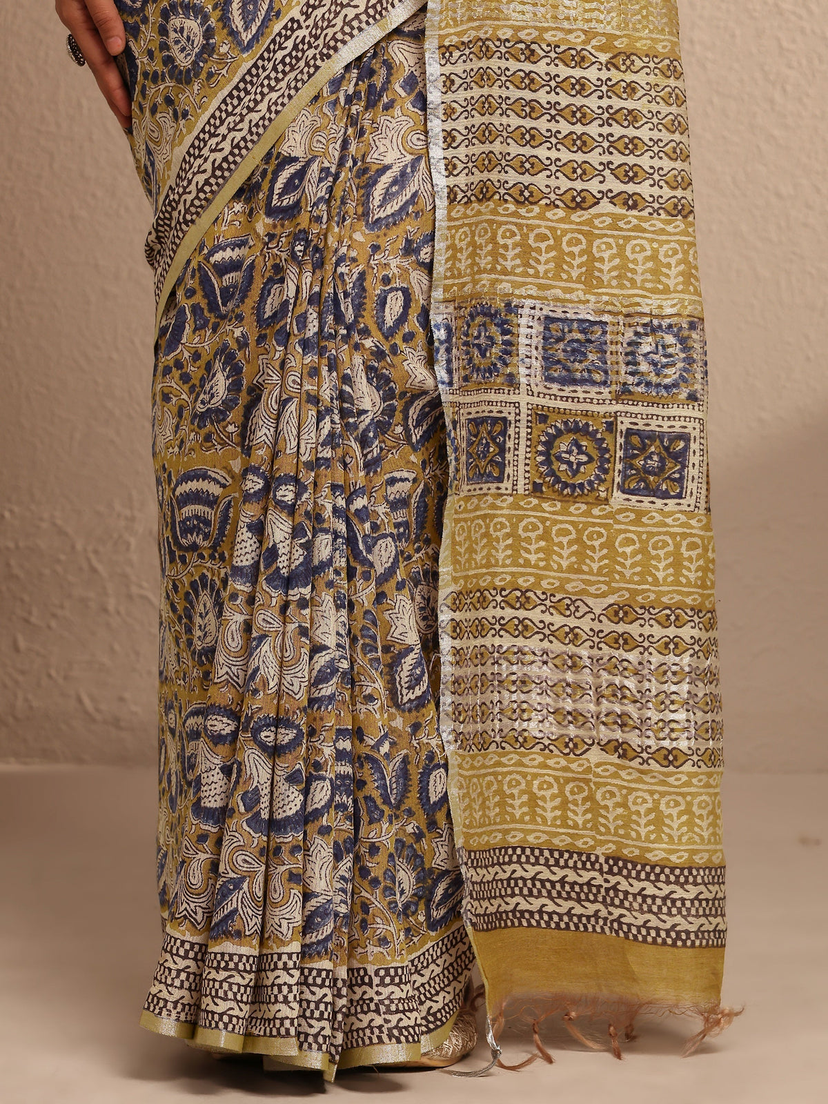 Libas Mustard Printed Cotton Saree With Unstitched Blouse Piece