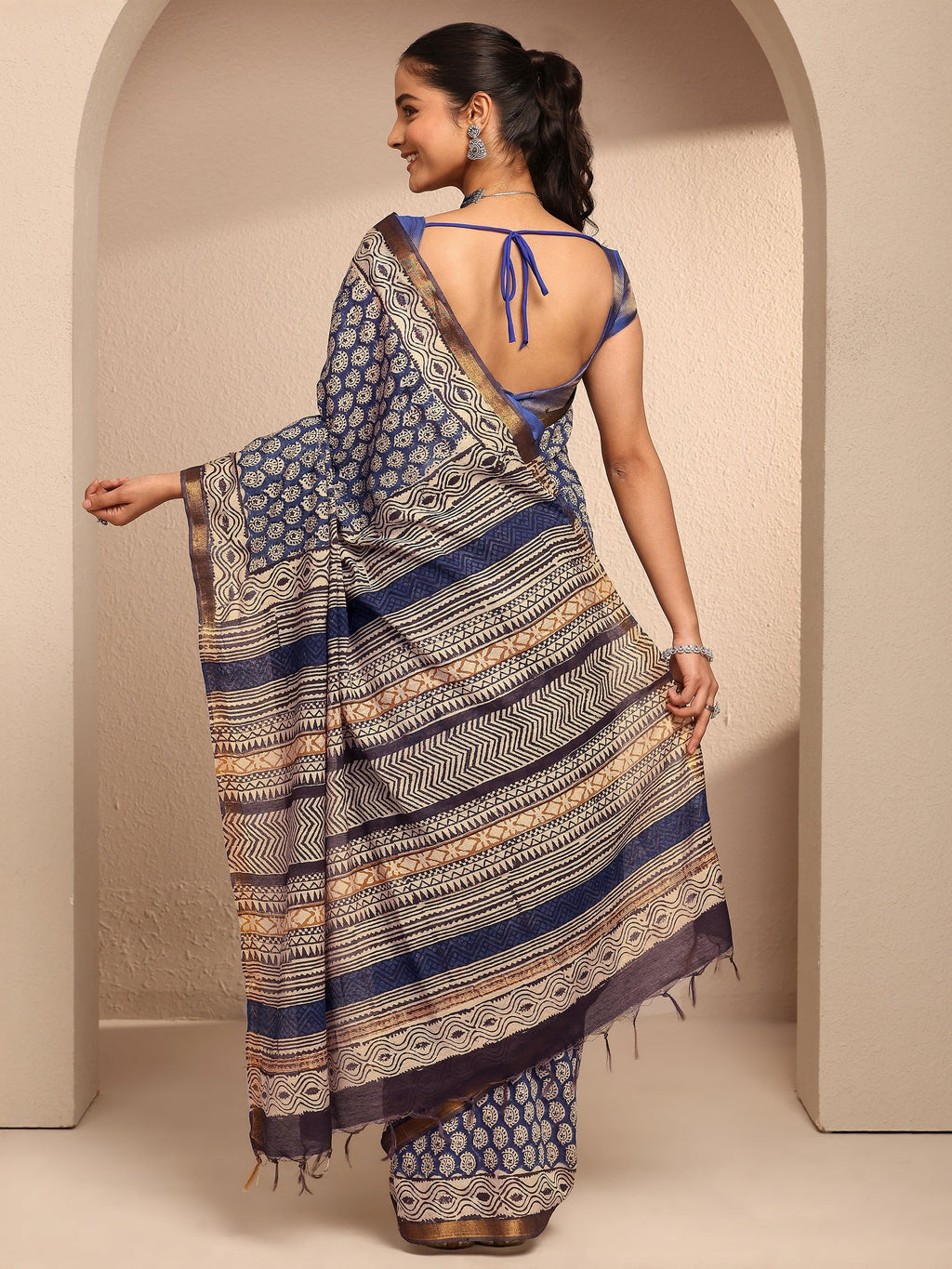 Libas Blue Paisley Printed Cotton Saree With Unstitched Blouse Piece