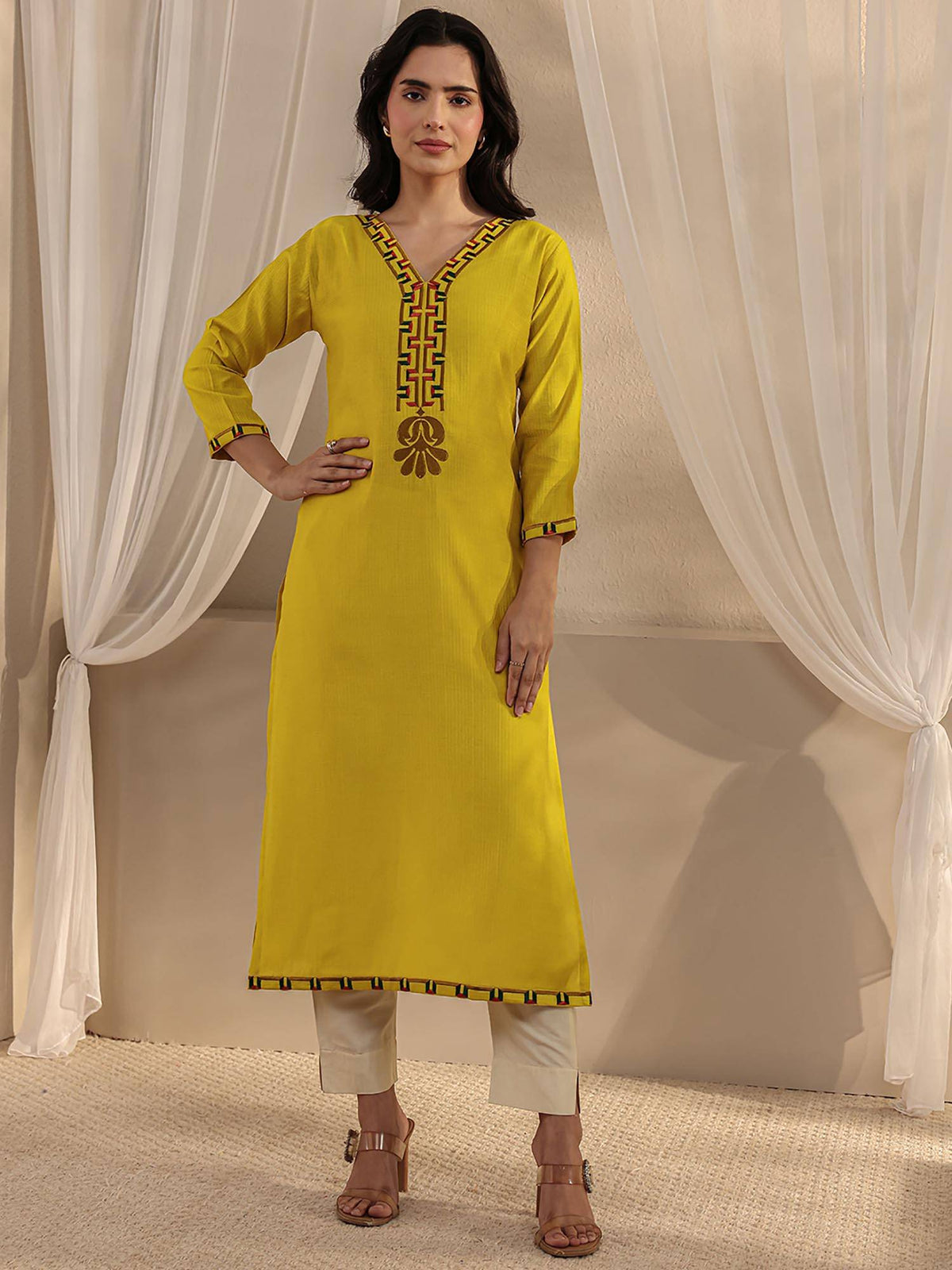 Lavender Ethnic Motif Yoke Design Straight Kurta | U3S - view 7