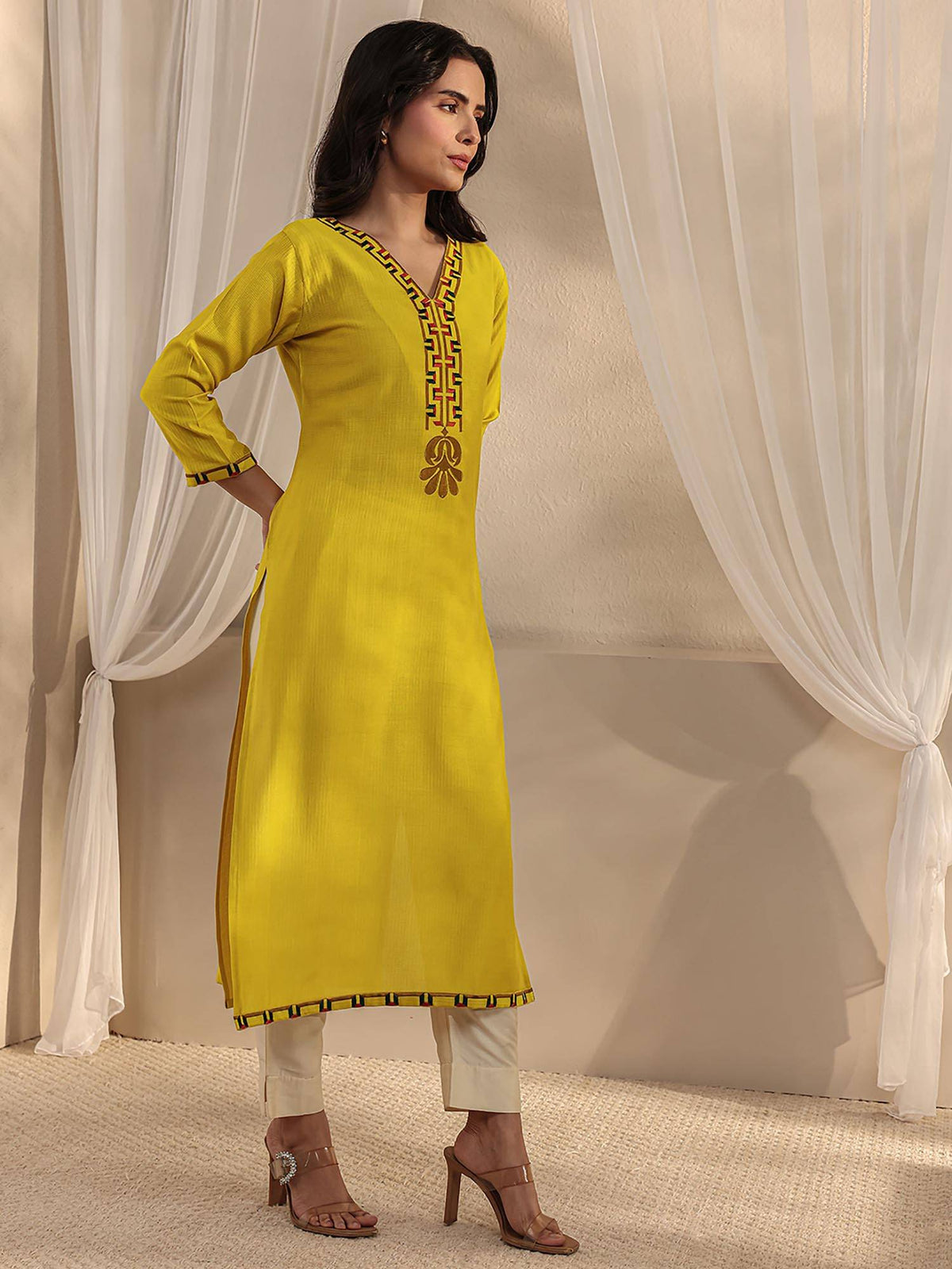 Lavender Ethnic Motif Yoke Design Straight Kurta | FY93 - view 9