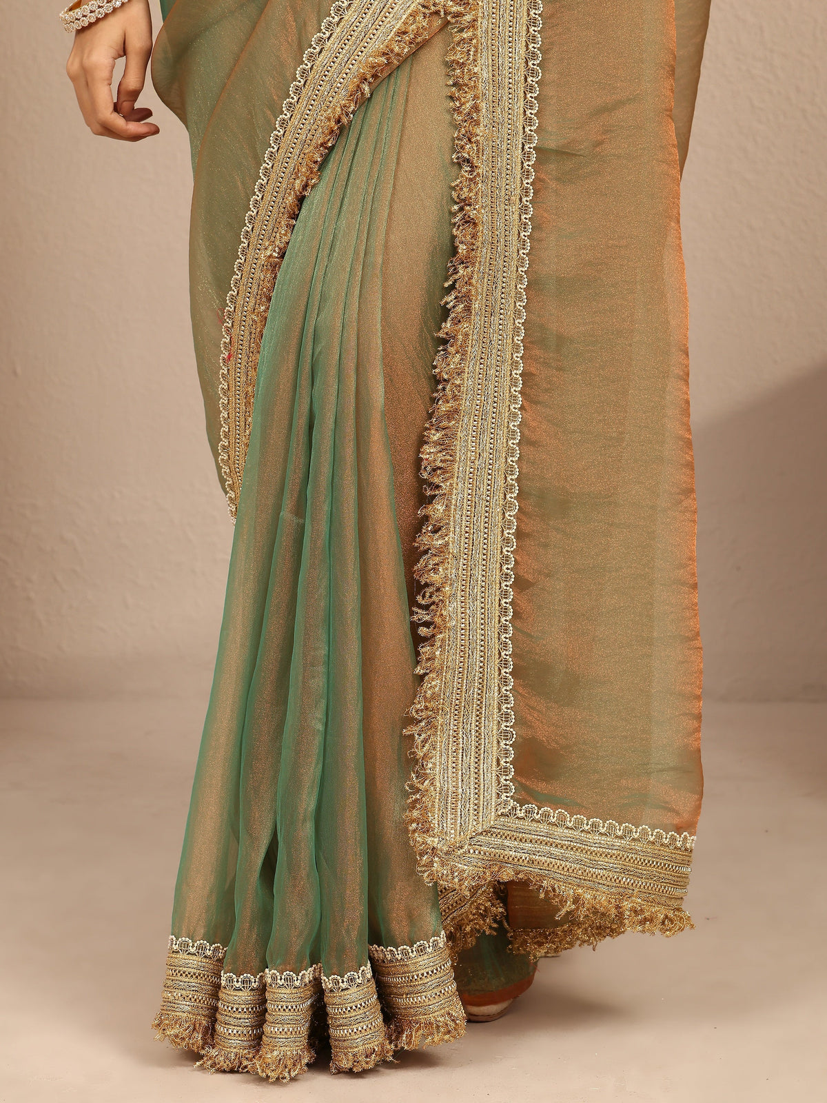Libas Green Solid Silk Blend Saree With Unstitched Blouse Piece