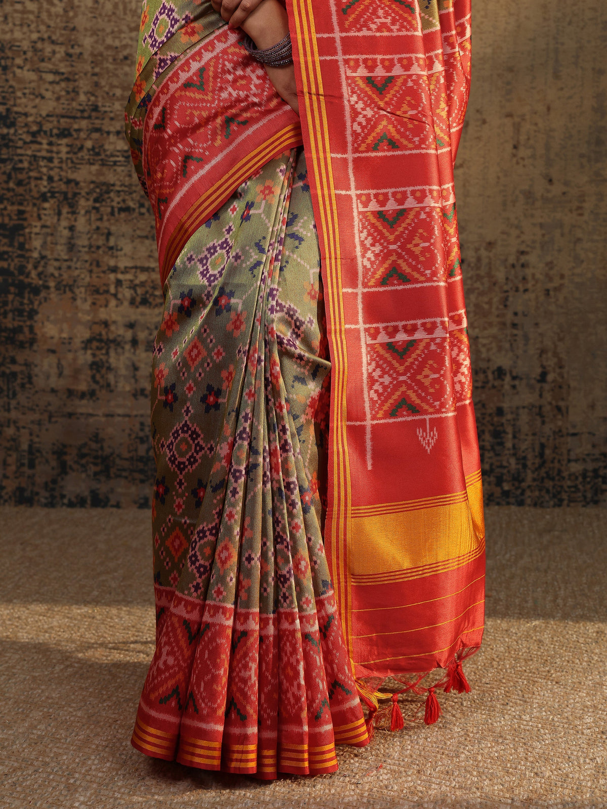 Libas Green Printed Silk Saree With Unstitched Blouse Piece