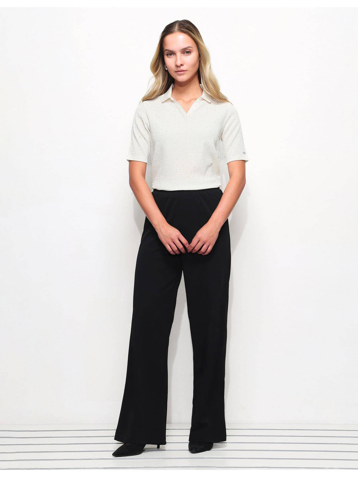 Embellished Textured Polo T-Shirt | PW43 - view 3