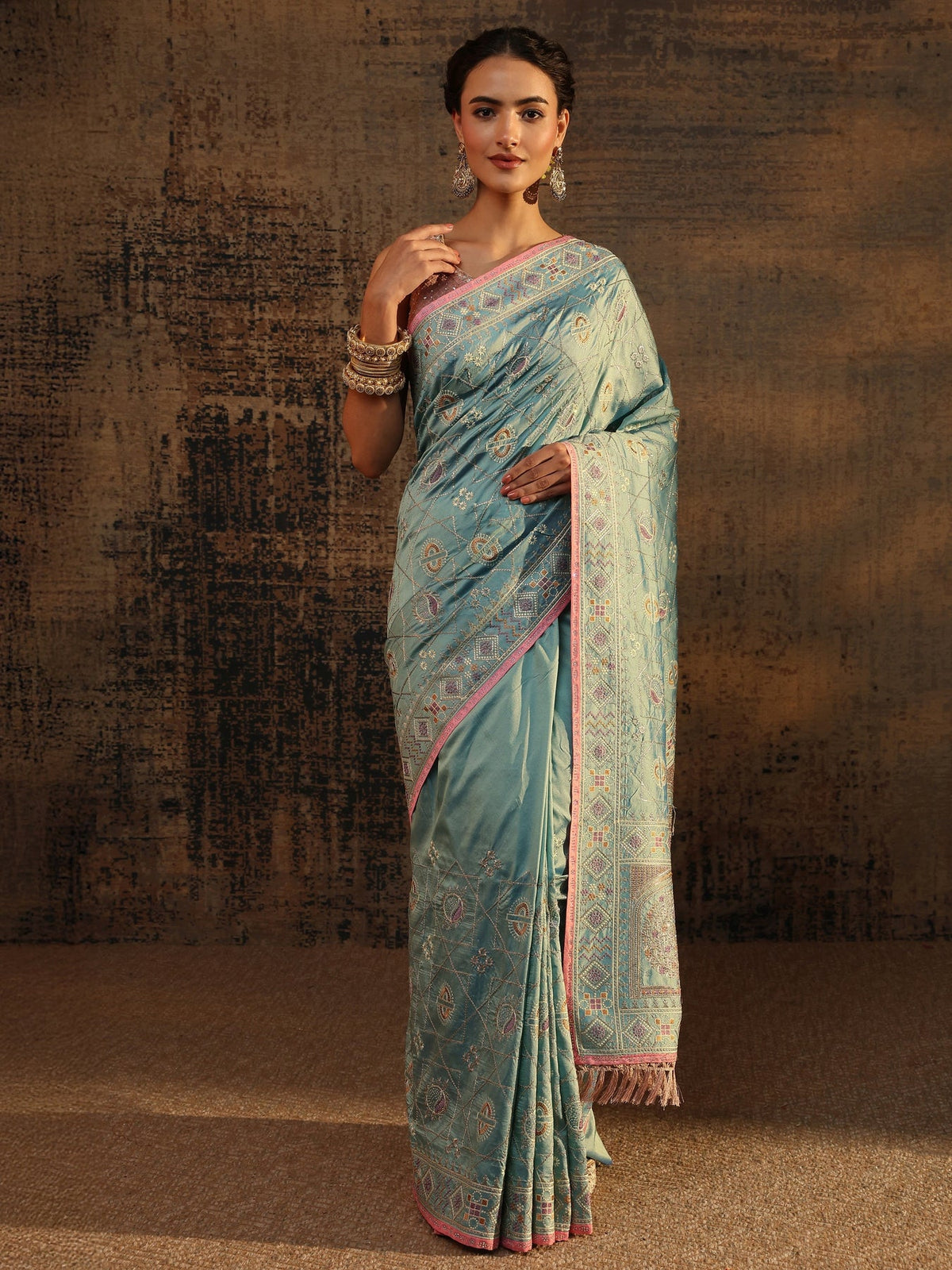 Libas Blue Ethnic Motifs Embroidered Silk Blend Saree With Unstitched Blouse Piece S45