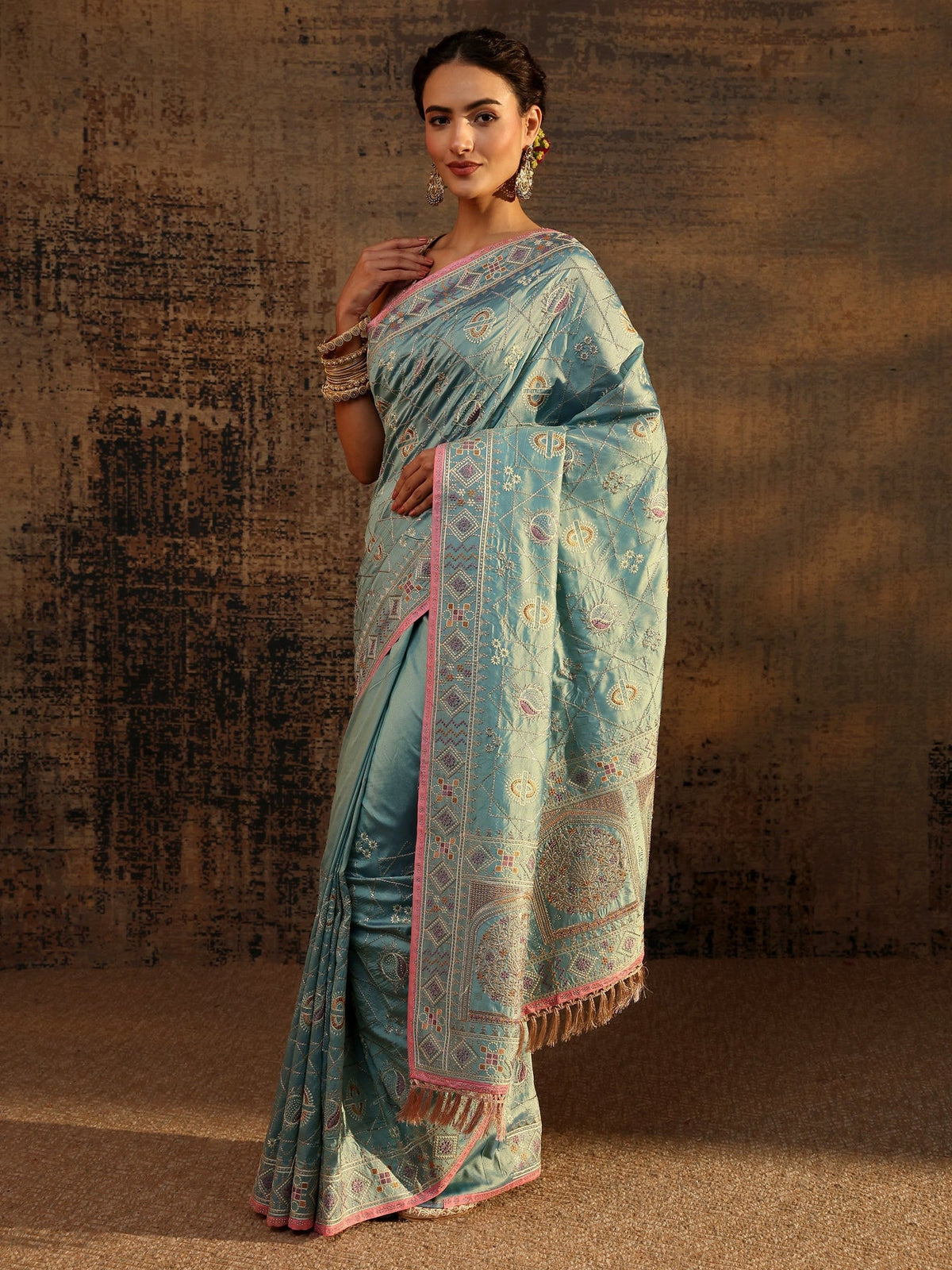Libas Blue Ethnic Motifs Embroidered Silk Blend Saree With Unstitched Blouse Piece S45