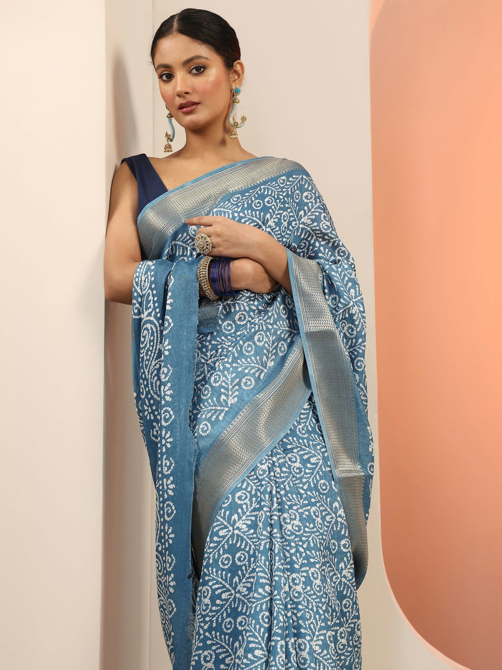 Libas Blue Printed Silk Blend Saree With Unstitched Blouse Piece S45
