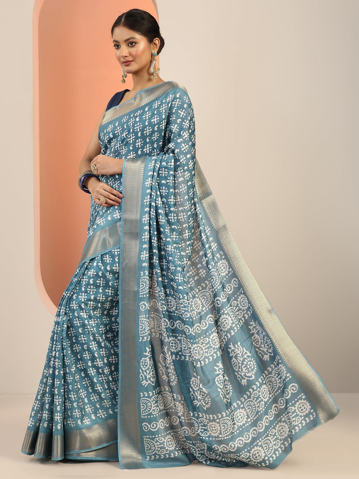 Libas Blue Printed Silk Blend Saree With Unstitched Blouse Piece S45