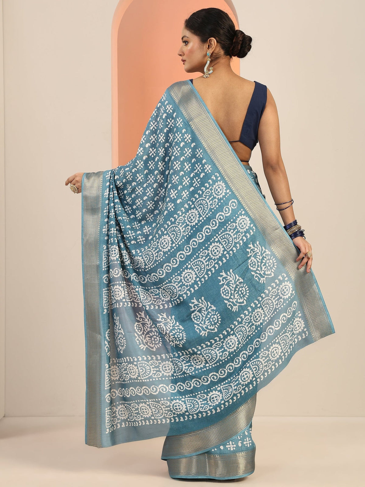 Libas Blue Printed Silk Blend Saree With Unstitched Blouse Piece S45