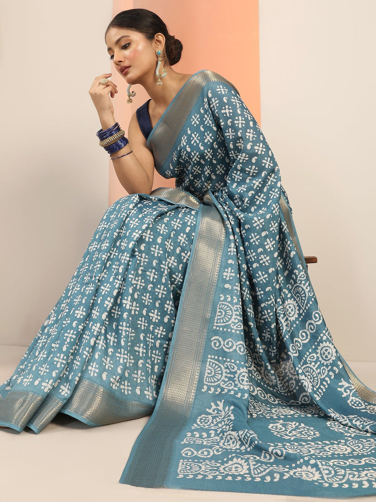 Libas Blue Printed Silk Blend Saree With Unstitched Blouse Piece S45