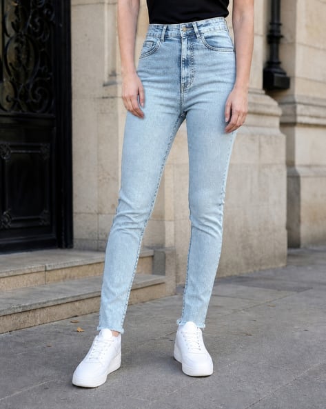 Shein Women Fly with Button Closure Frayed Hem Stone Wash Jeans Shein