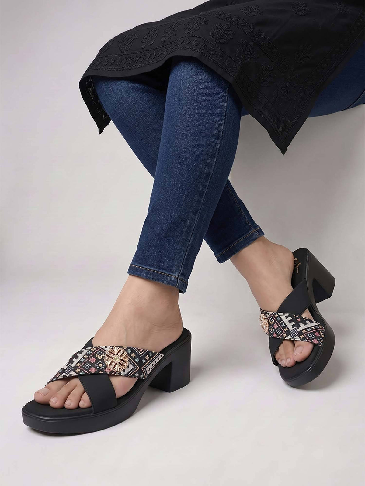 Elegant Cross Strap Wedge Sandals heels with Ethnic Printed Design | H78 - view 15