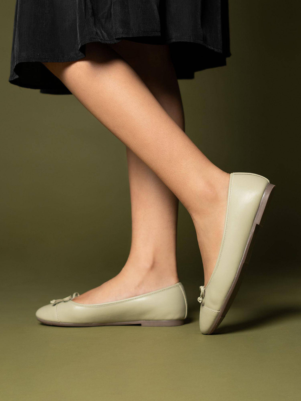 Women Swans Cream Ballerina | F61 - view 66