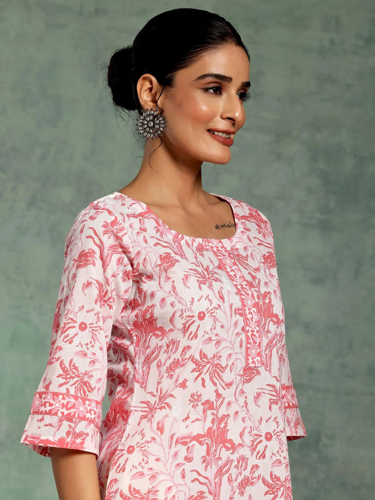 Gerua White Printed Straight Kurti P23