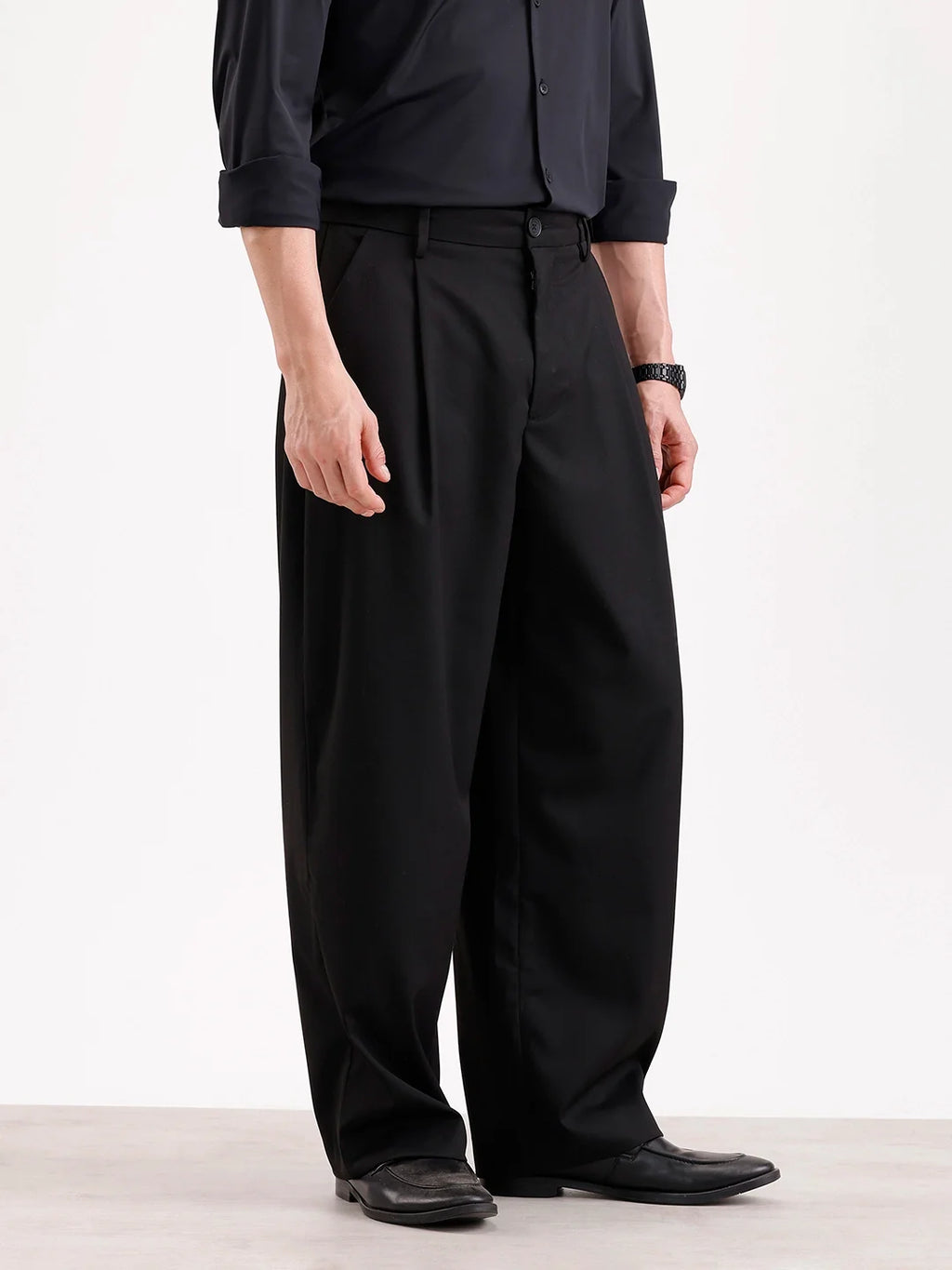 Baggy Fit Pleated Trouser | Black