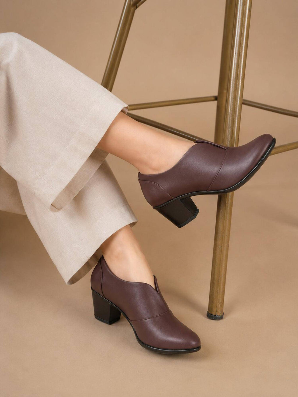 Women Comfortable Pump Heels - Brown | H78 - view 1