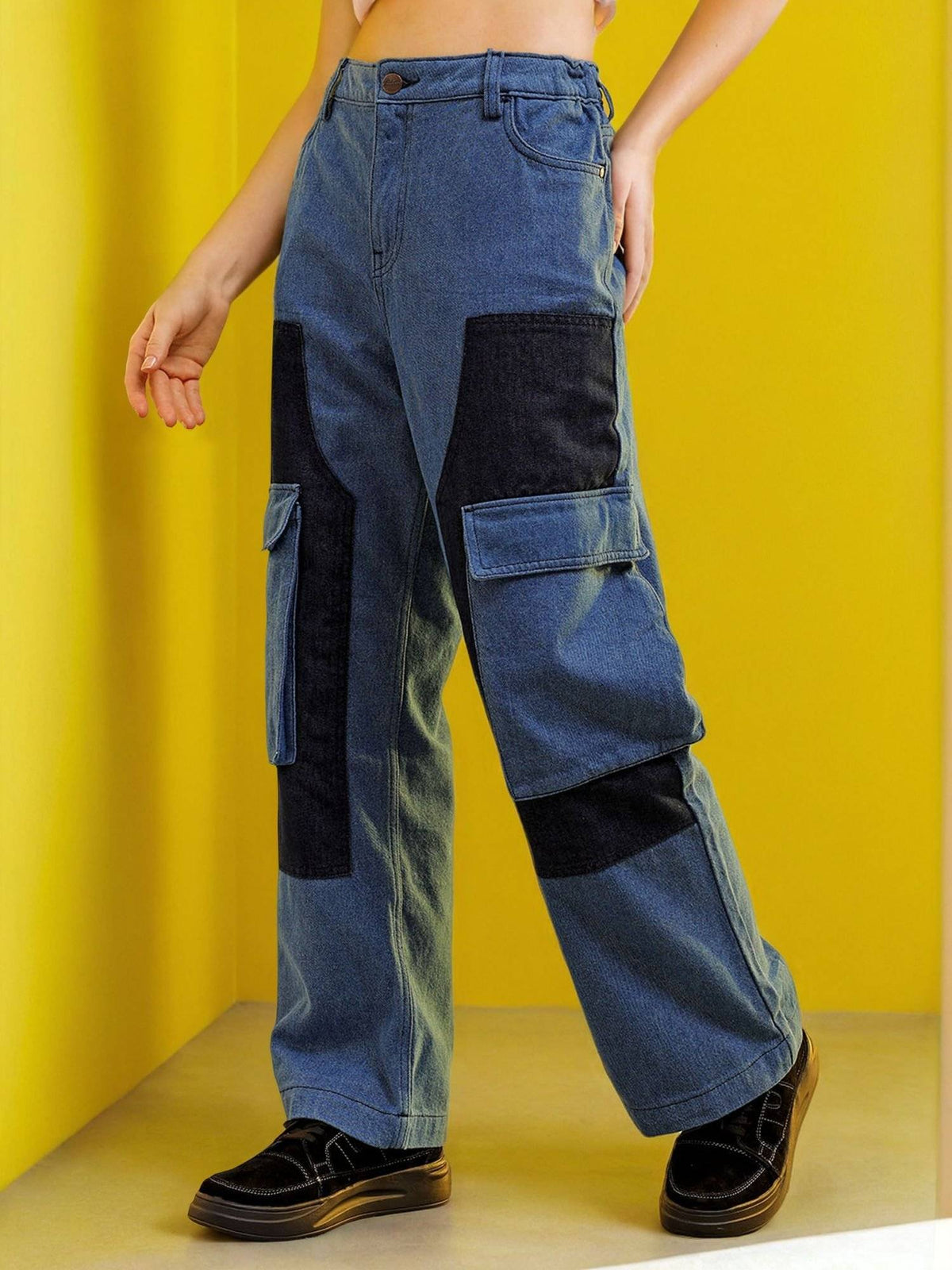 Women Relaxed Fit Colorblock Mid Rise Denim Cargo Blue Jeans | BG78 - view 2