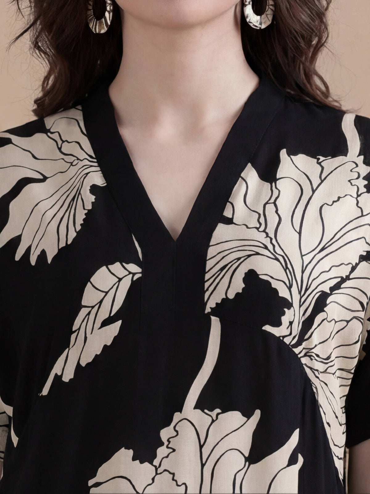 Black Viscose Rayon Floral Printed Kurta | U3S - view 4