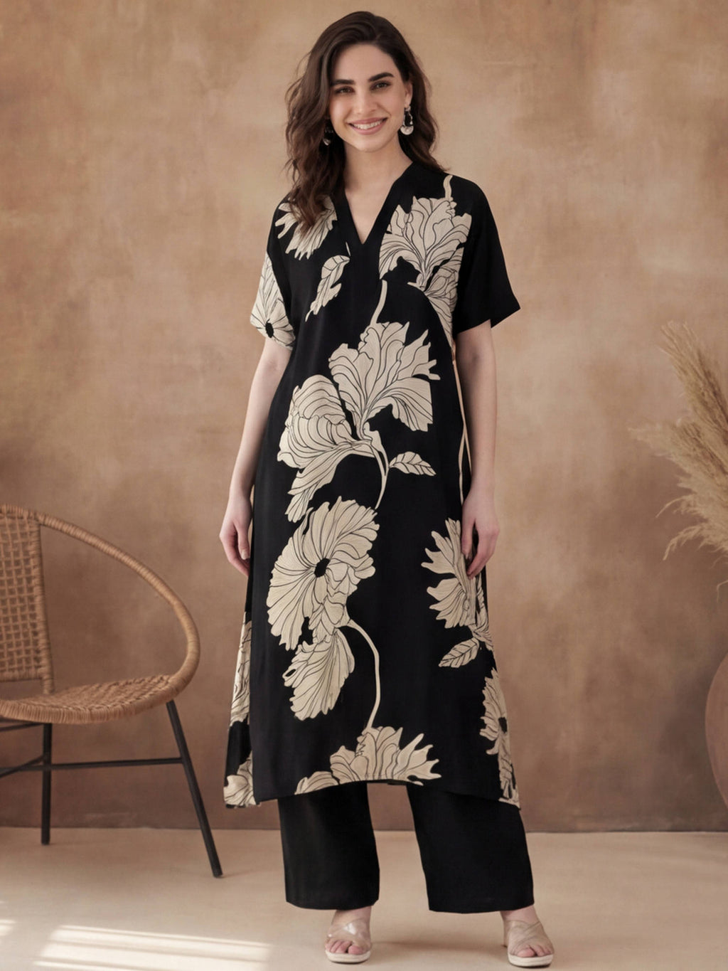 Black Viscose Rayon Floral Printed Kurta | U3S - view 5