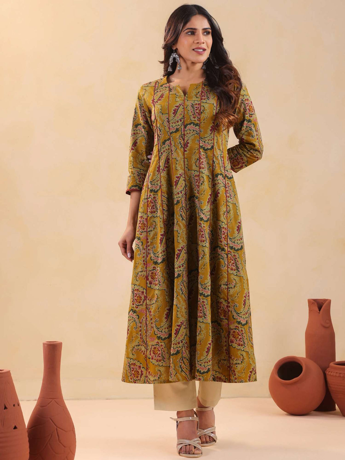 Women Printed V-Neck Cotton Kurta | KDG - view 1