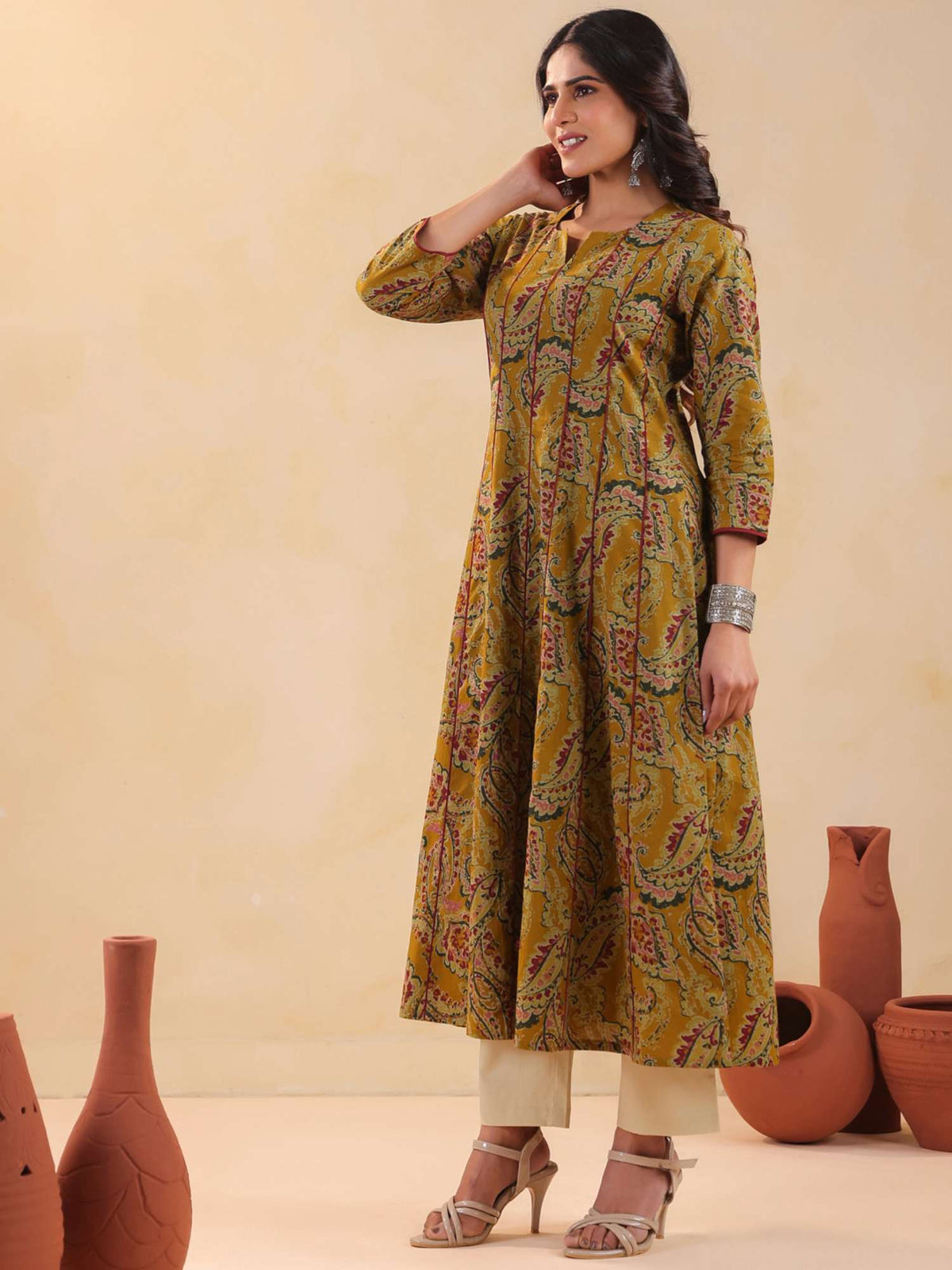 Women Printed V-Neck Cotton Kurta | KDG - view 5