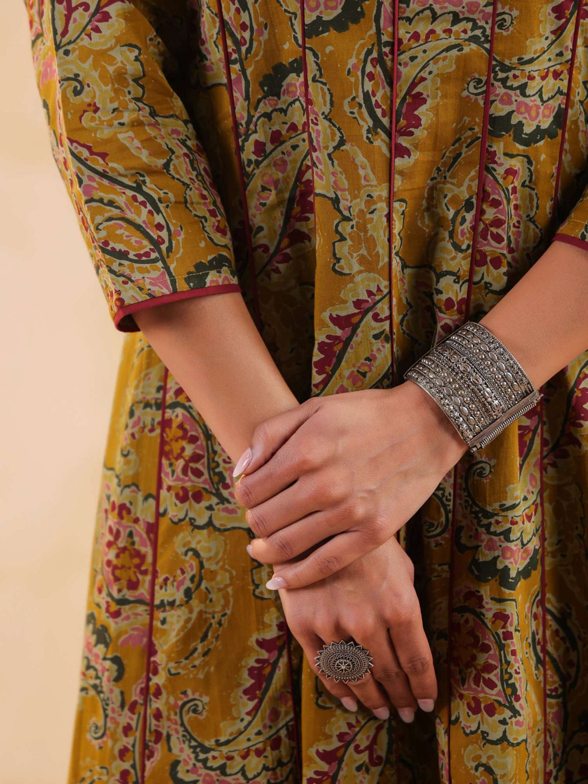 Women Printed V-Neck Cotton Kurta | KDG - view 6