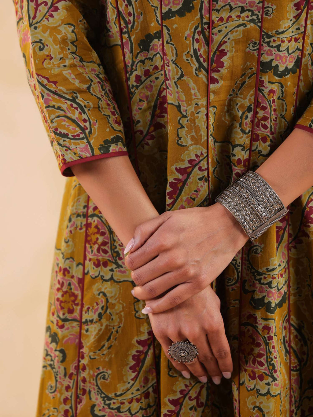 Women Printed V-Neck Cotton Kurta | FY93 - view 6