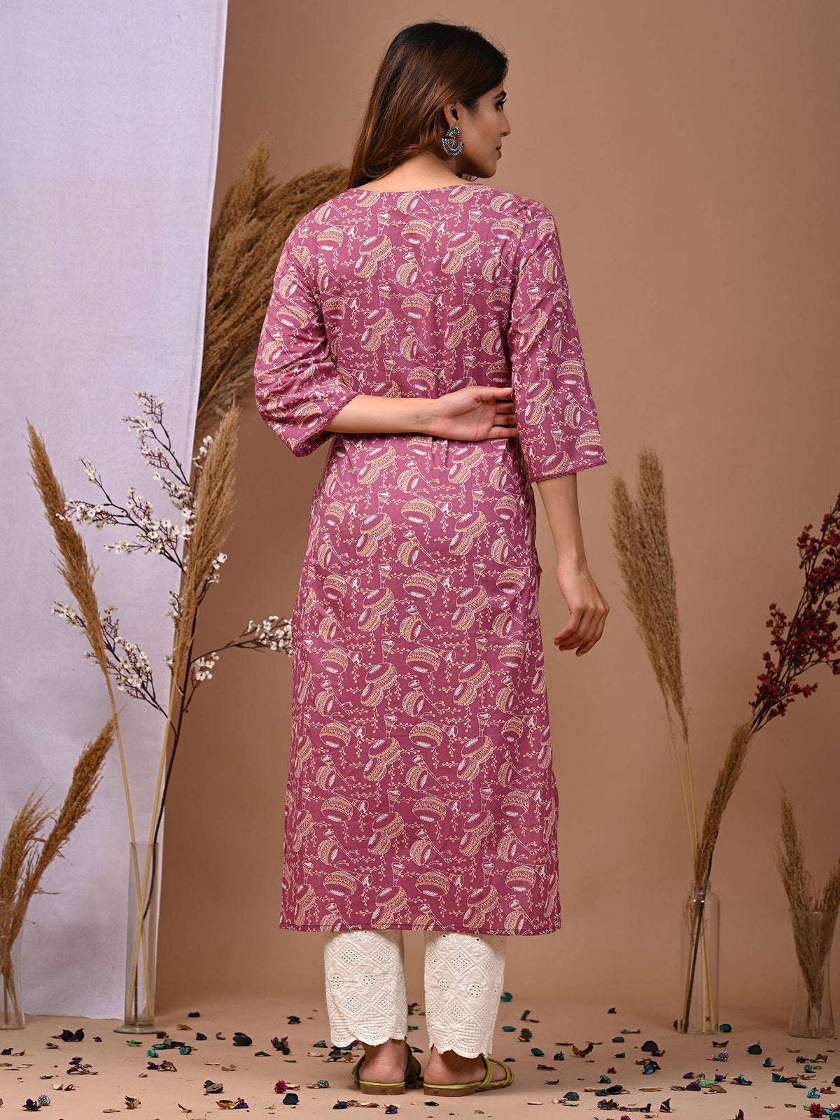 Women Ethnic Motifs Printed V-Neck Pure Cotton Straight Kurta | KDG - view 2