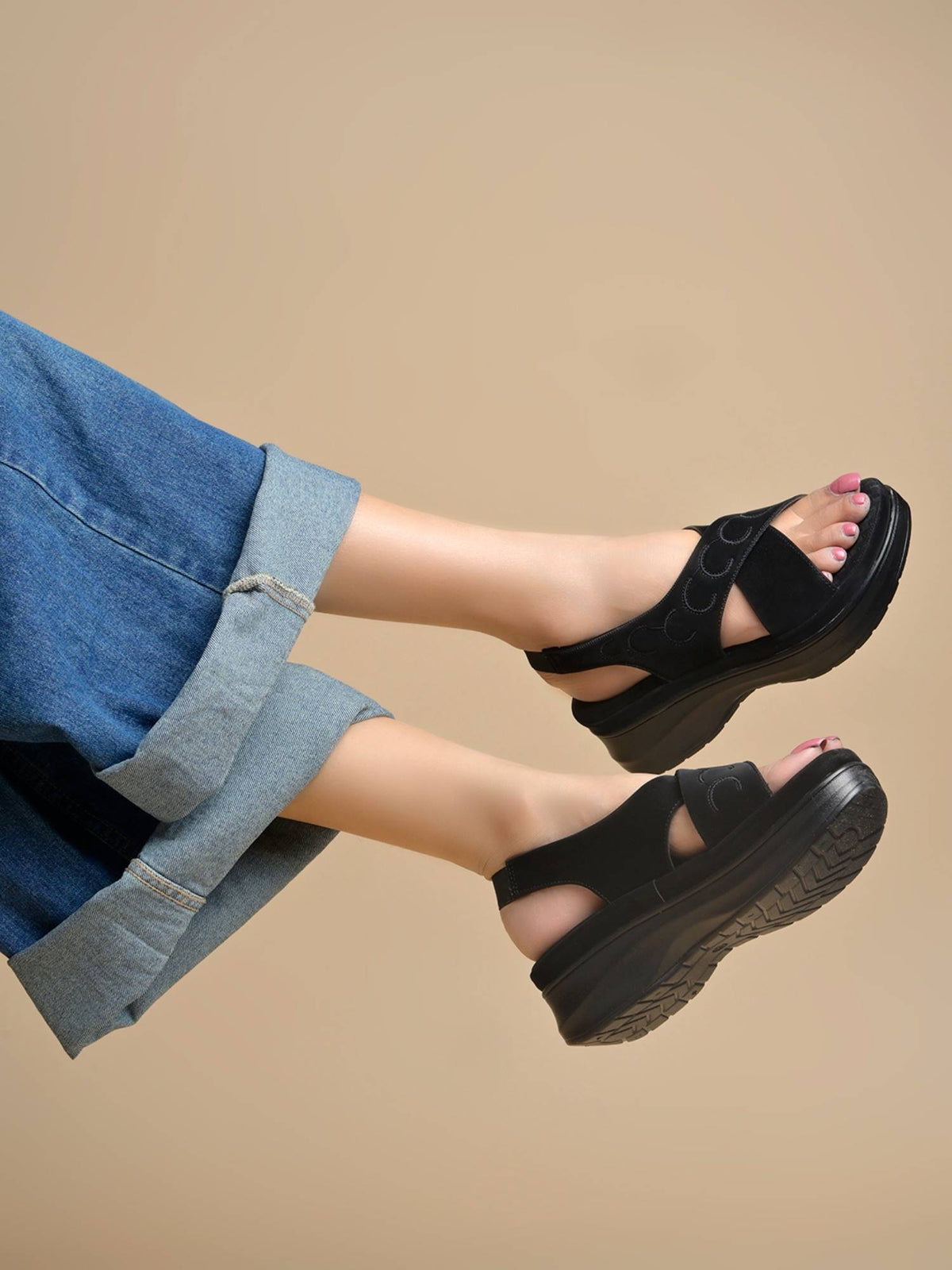 Women Black Orthopaedic Doctor Cushion Platform Sandals | H78 - view 3