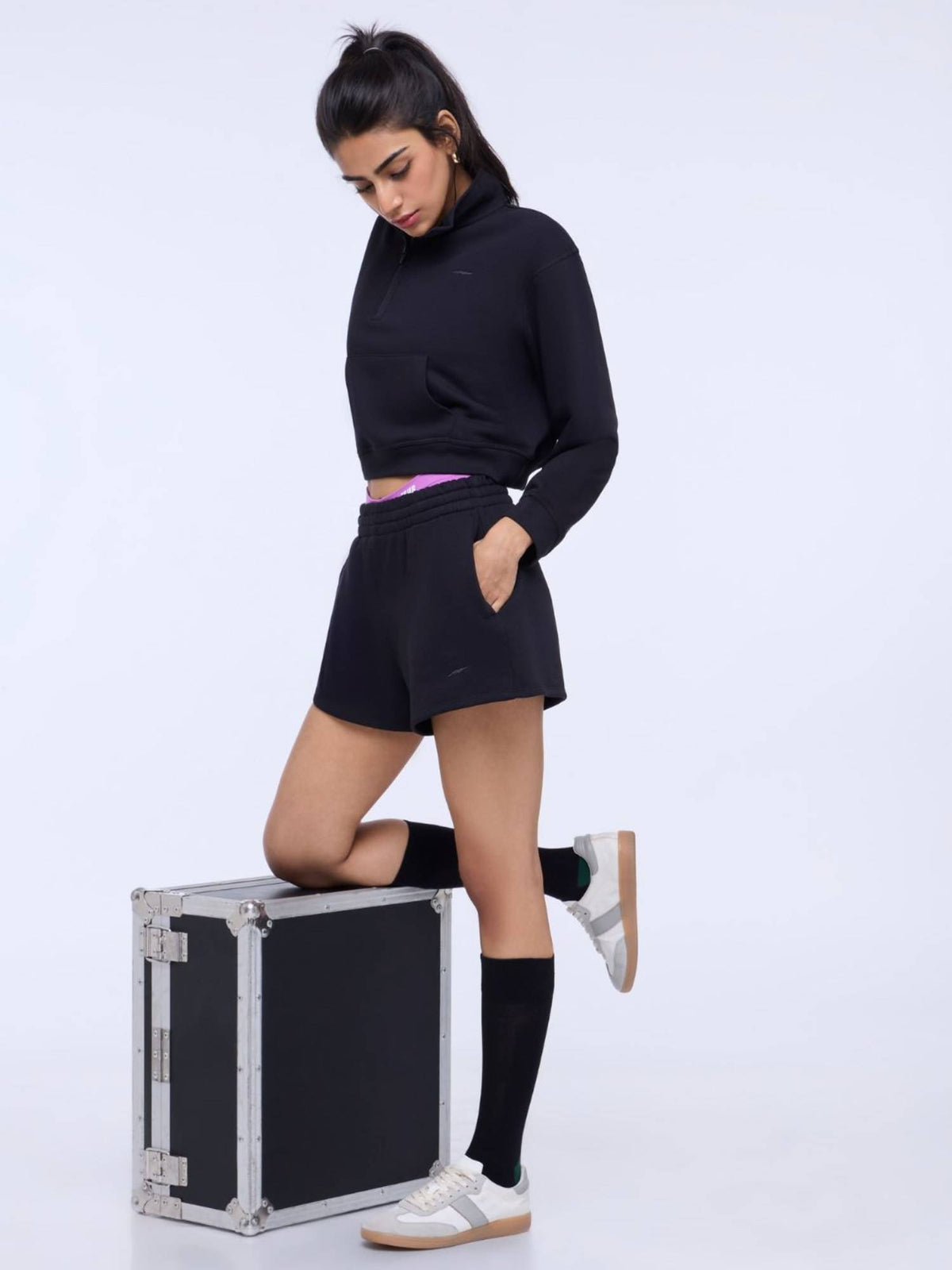 Classic Lounge Black Shorts - view 5