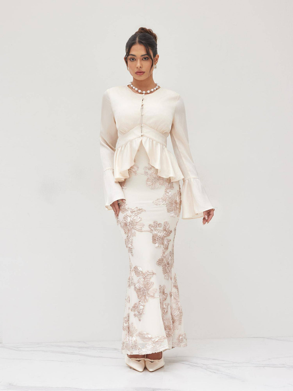 Round Neckline Ruffle Hem Blouse | S67 - view 11