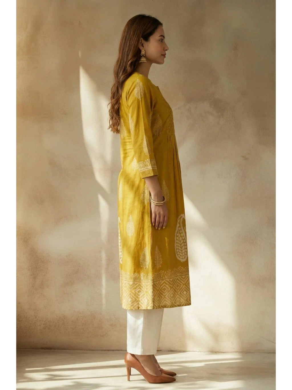 Yellow Sunlit Bloom Embroidered Kurta | FY93 - view 4