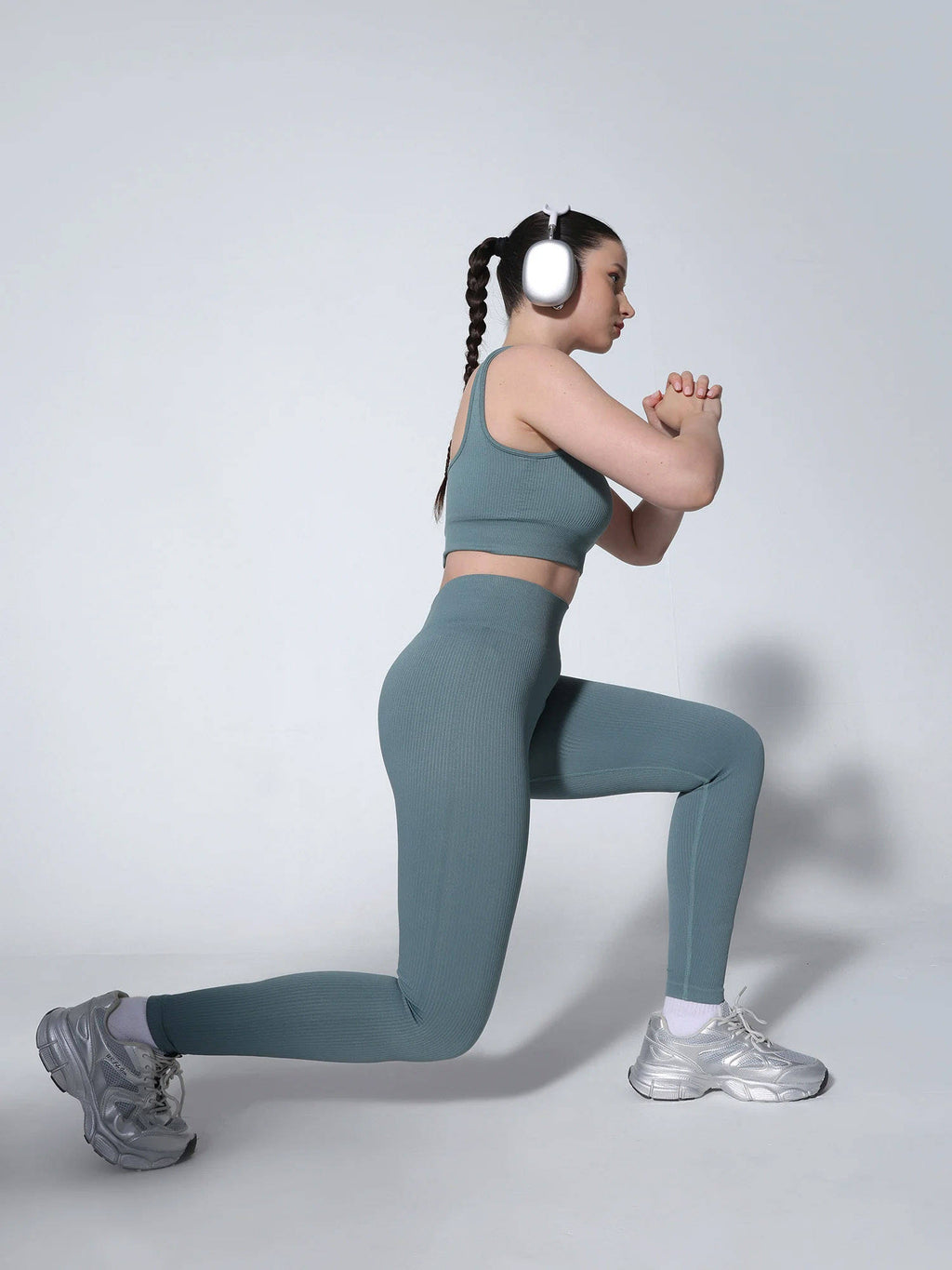 Brown Auburn Contoured Seamless Solid Sports Bra | sb09 - view 8