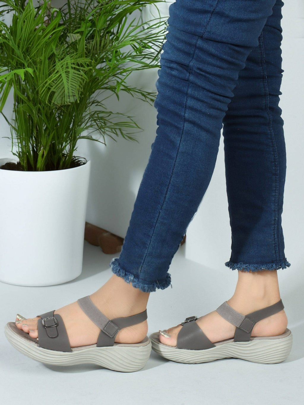 Grey Comfort Women's Hook & Loop Sandals | SD89 - view 1