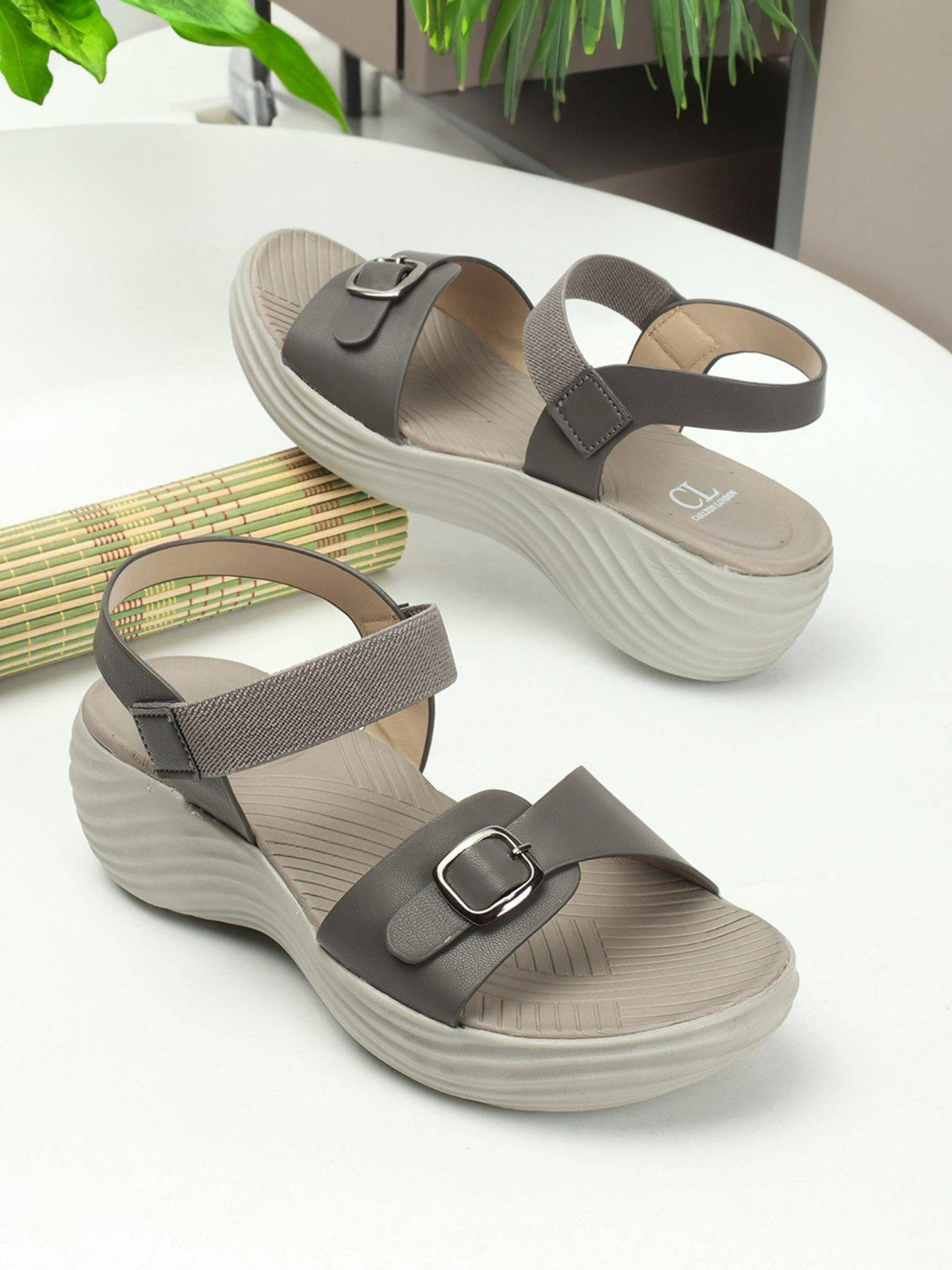 Grey Comfort Women's Hook & Loop Sandals | SD89 - view 3