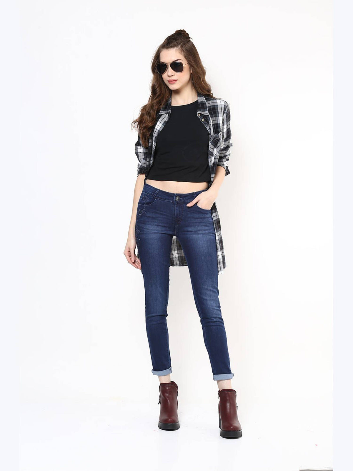 Women Blue Relaxed Fit Mid-rise Clean Look Jeans | RF89 - view 2