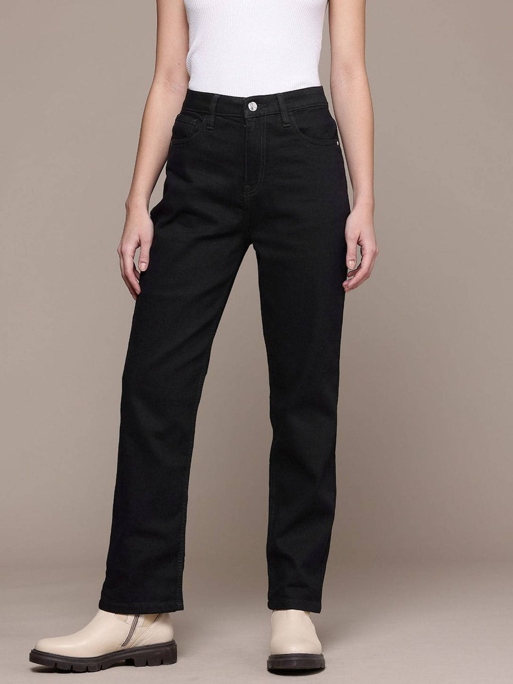 Women Black Straight Fit Solid Mid-Rise Jeans | ST23 - view 1