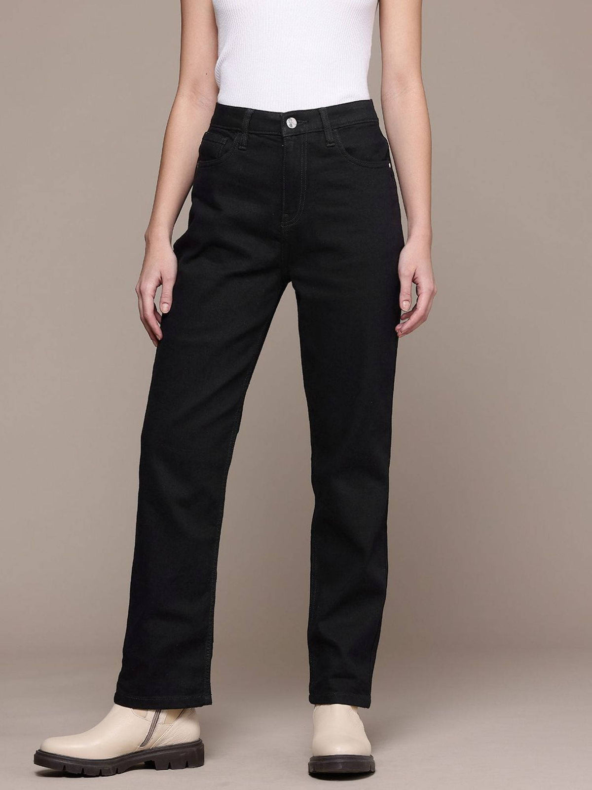 Women Black Straight Fit Solid Mid-Rise Jeans | ST23 - view 1
