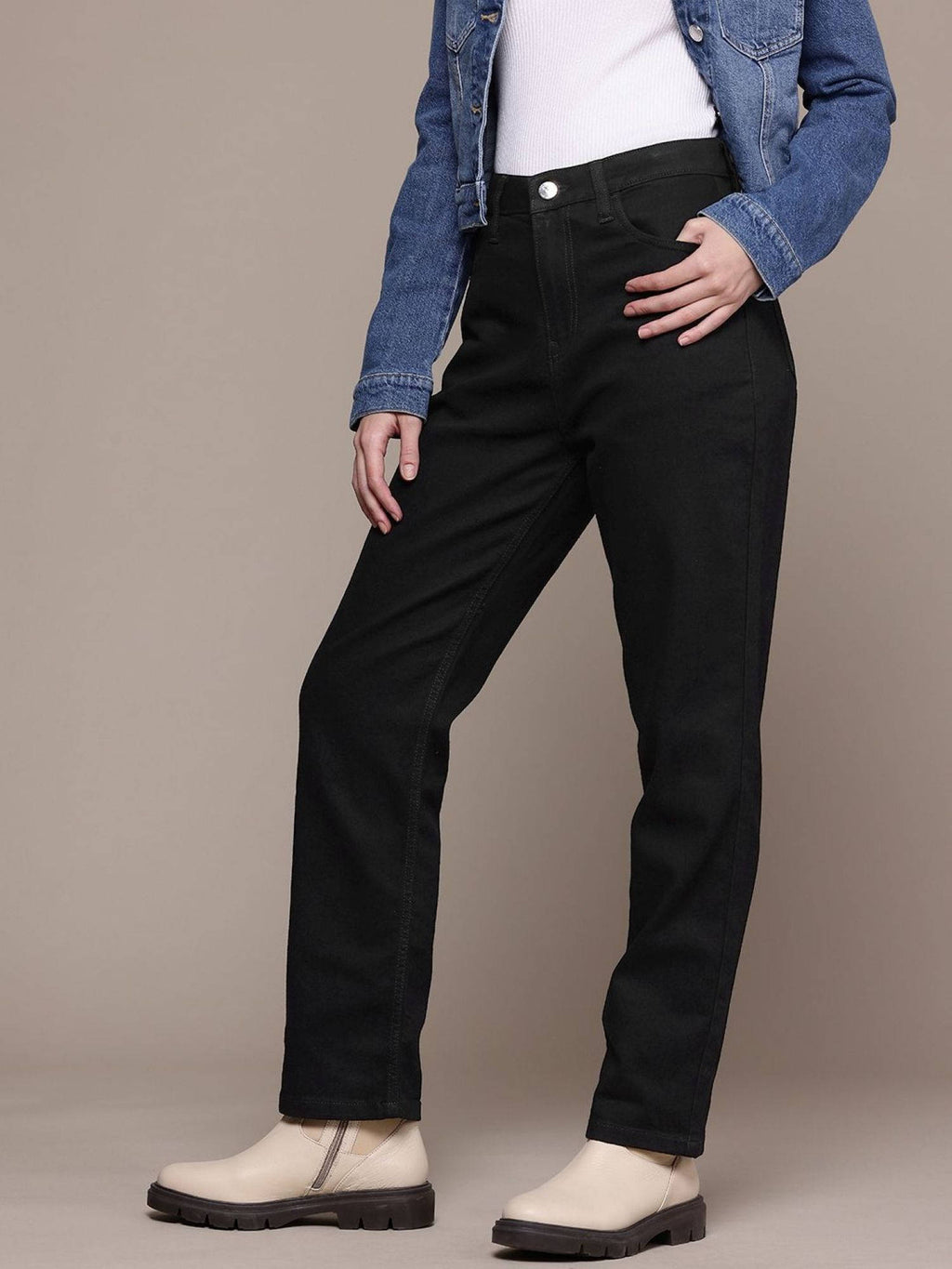 Women Black Straight Fit Solid Mid-Rise Jeans | ST23 - view 2