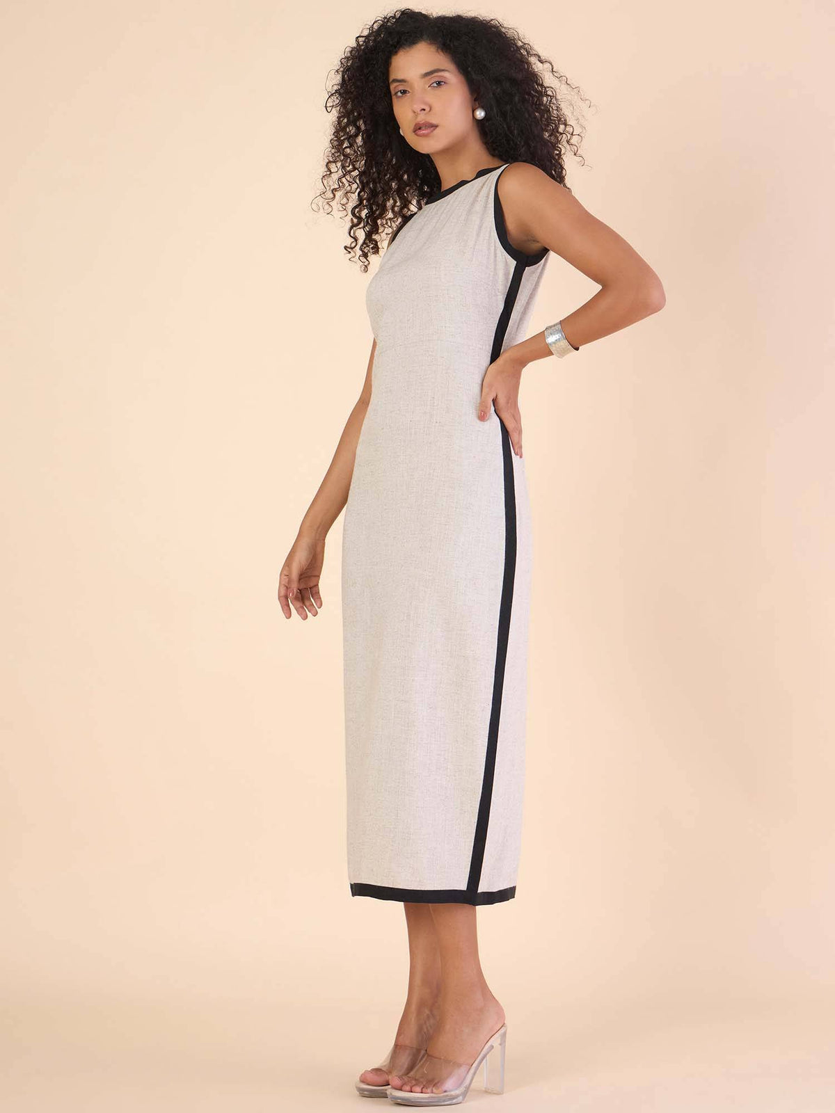Women Off White Linen Boat Neck Bodycon Dress | D56 - view 3