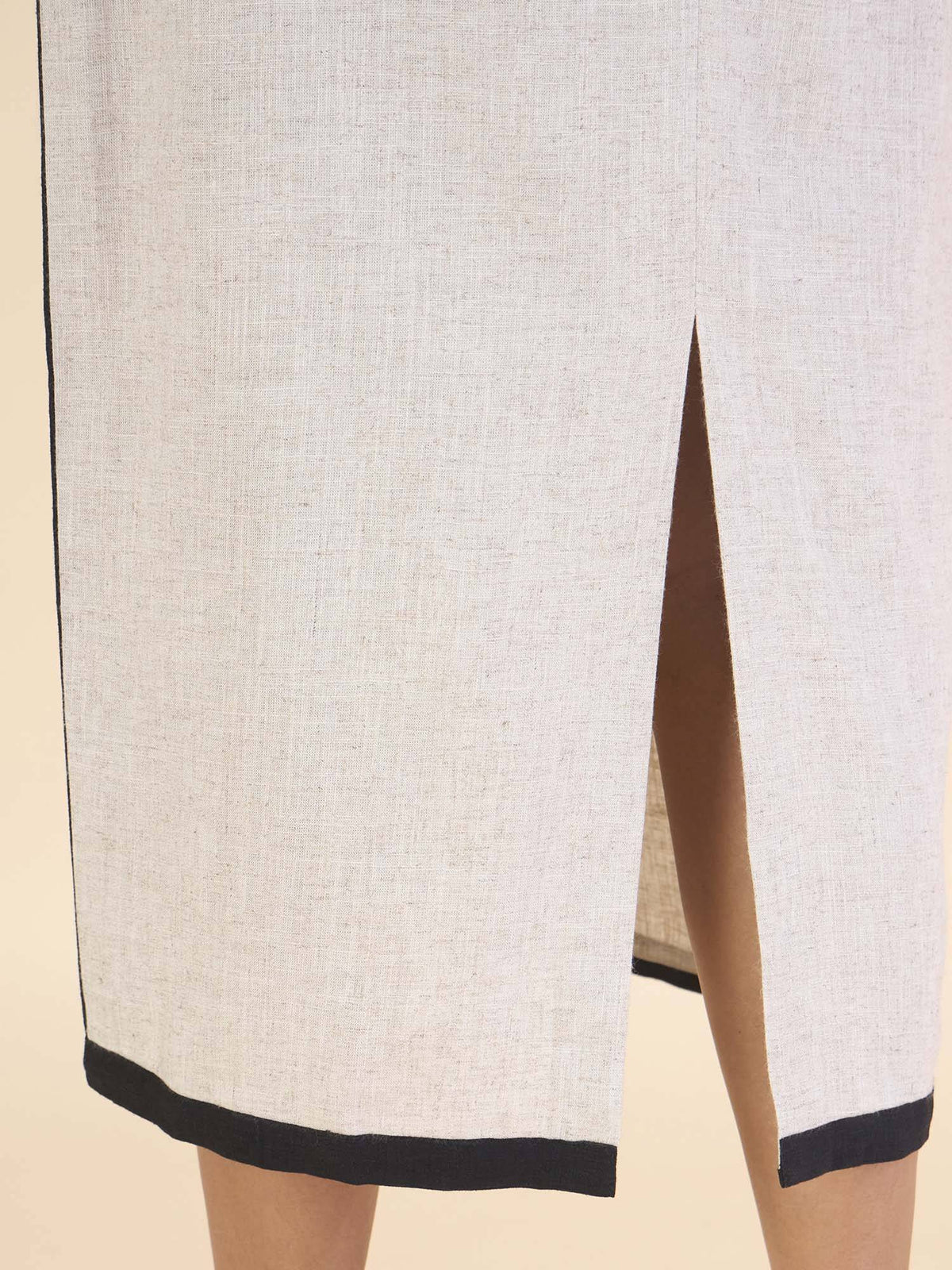 Women Off White Linen Boat Neck Bodycon Dress | D56 - view 5