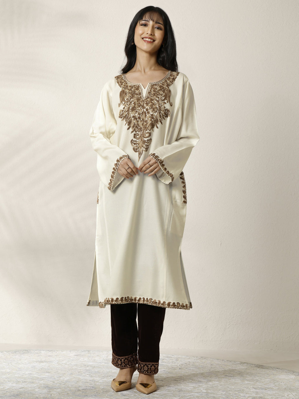 Libas White Embroidered Wool Straight Kurta