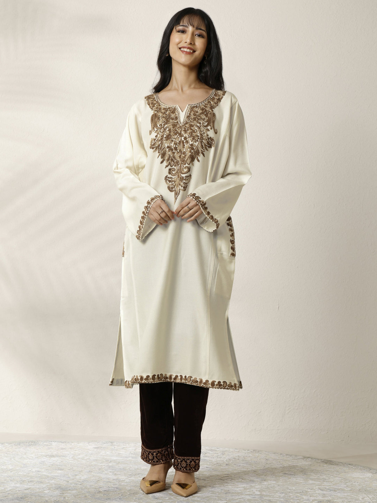 Libas White Embroidered Wool Straight Kurta