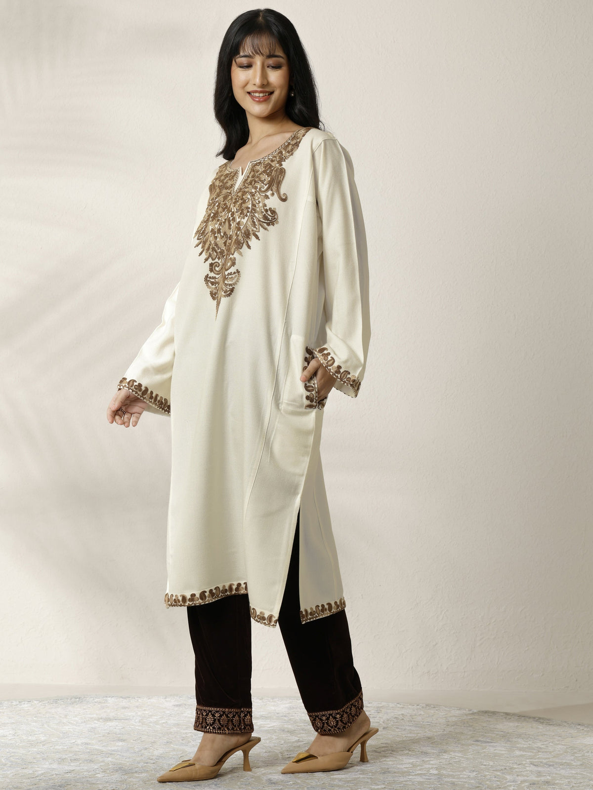 Libas White Embroidered Wool Straight Kurta