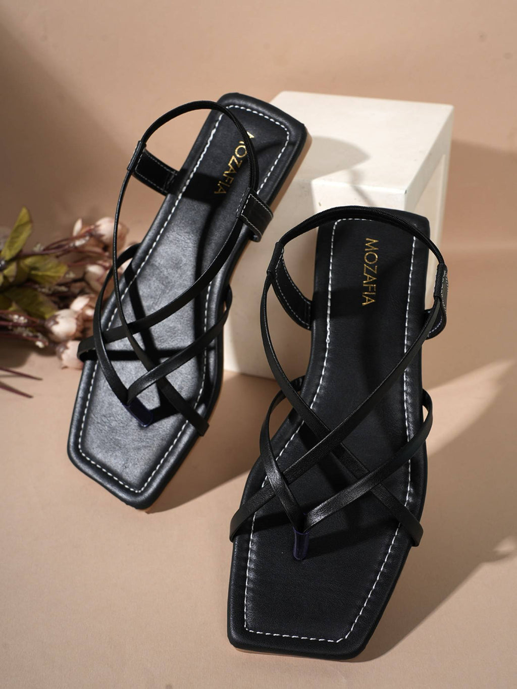 Women Black Elastic Flats | F61 - view 3