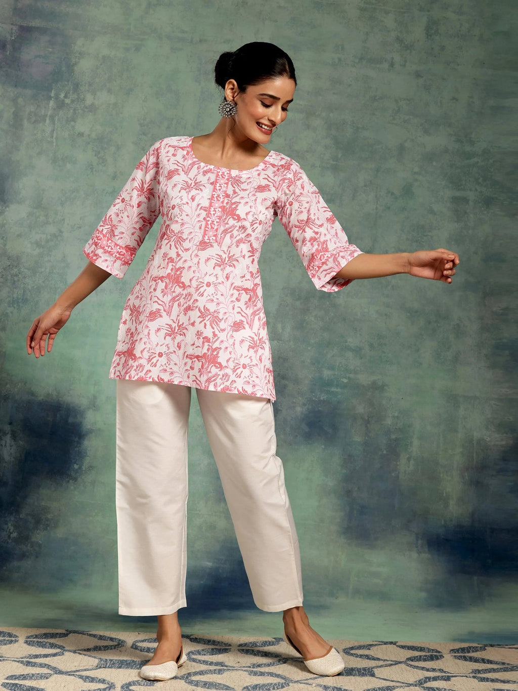 Gerua White Printed Straight Kurti P23