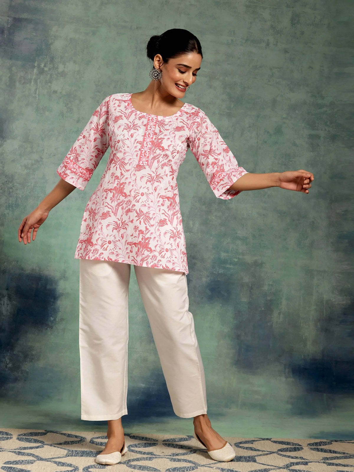 Gerua White Printed Straight Kurti P23