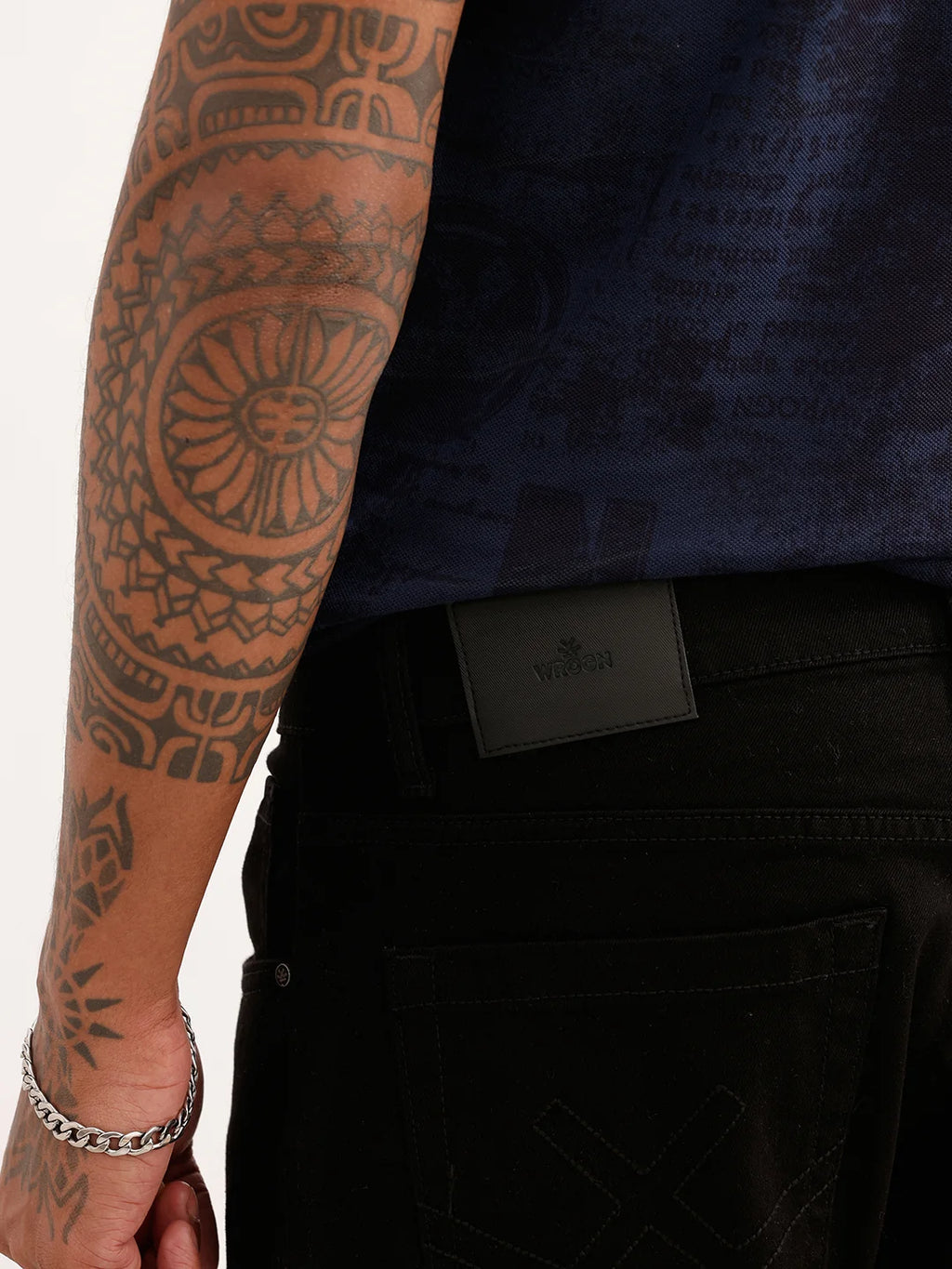 Solid Slim Crop Fit Denim Jeans | Black